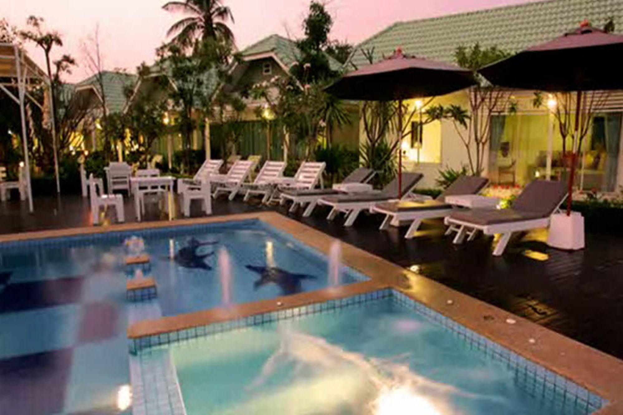 Sea-Sky Resort Haad Chao Samran Exterior foto